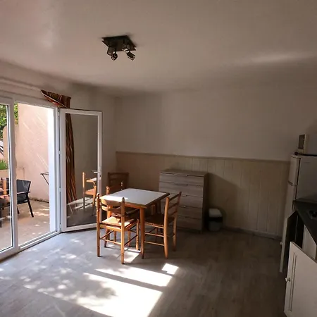 Apartmán Orangeraie-1-claira